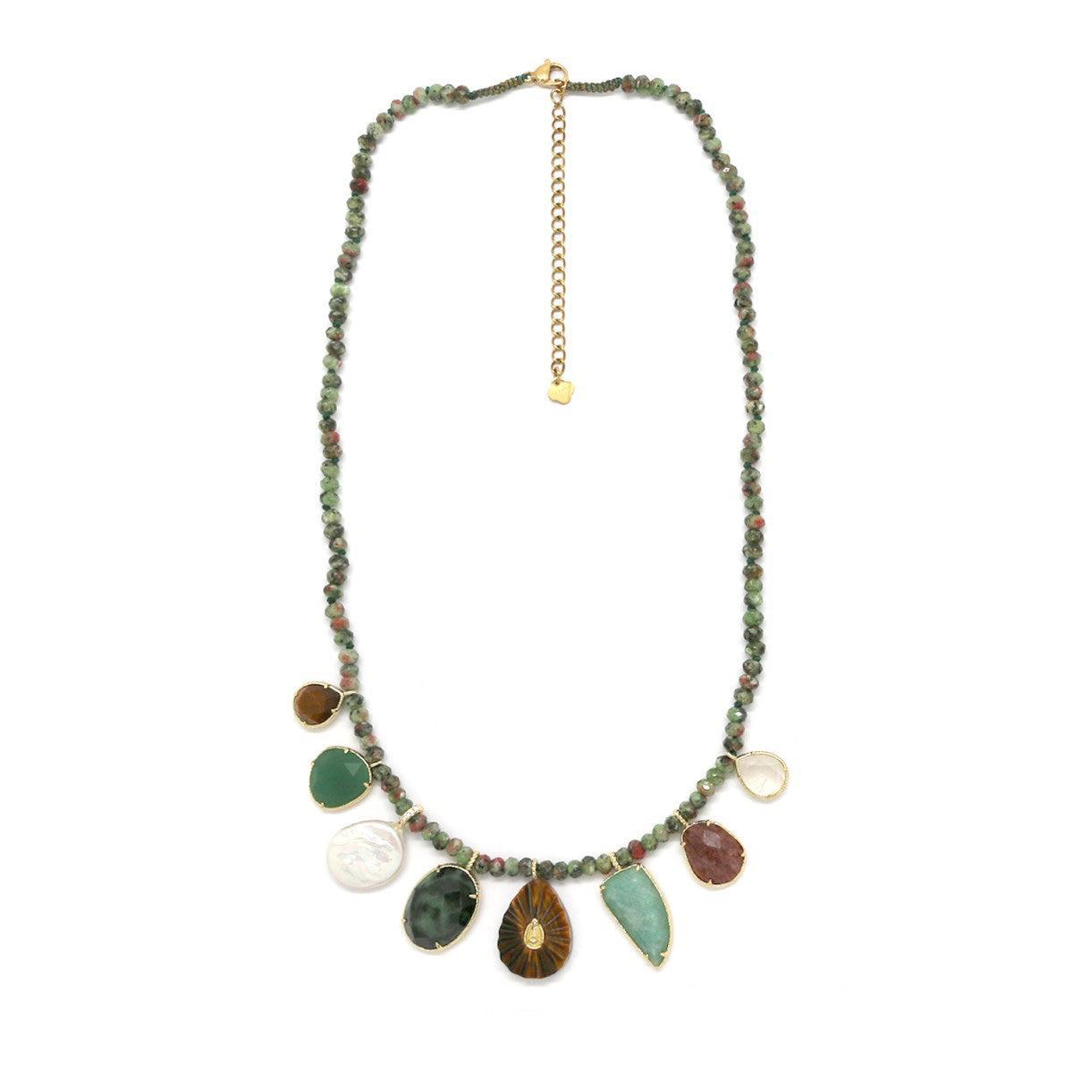 Afrikietiško turkio vėrinys "Talismanai"