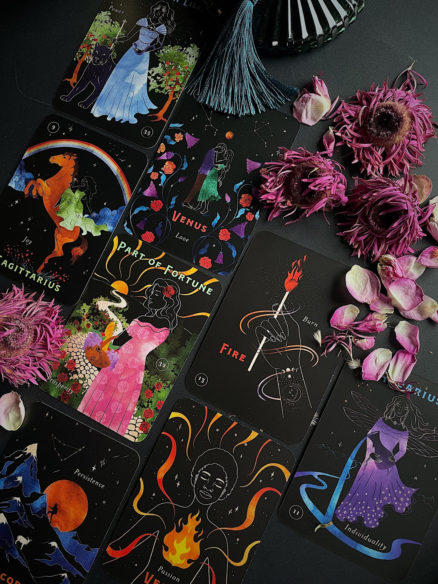Astrologinės kortos „Cosmic Magic Oracle"