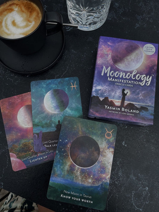 Astrologinės kortos „Moonology Manifestation"