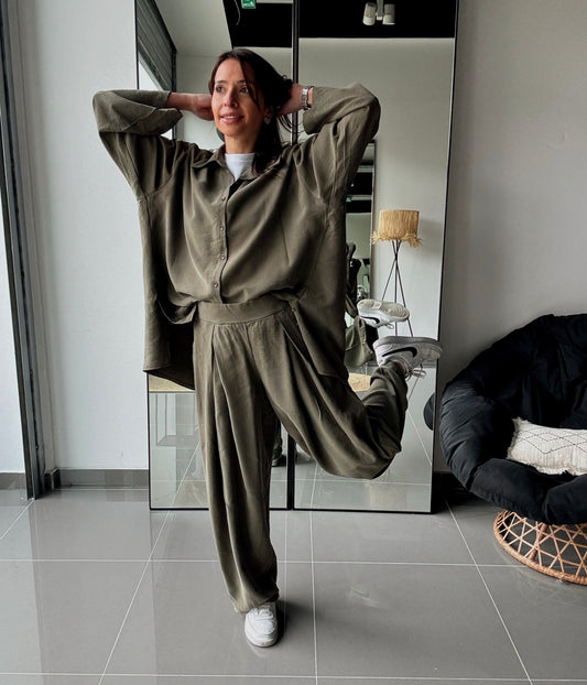 Kelnių ir palaidinės kostiumėlis "Alyvmedžio sapnas"