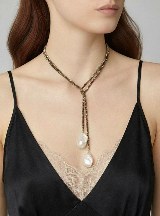 Ilgas žaliojo agato vėrinys su perlu