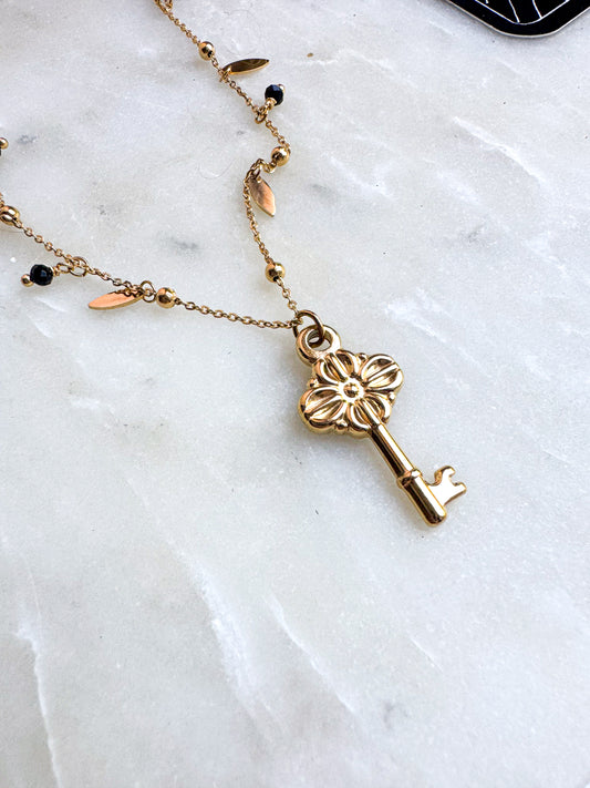 Kaklo papuošalas "Onikso raktas”