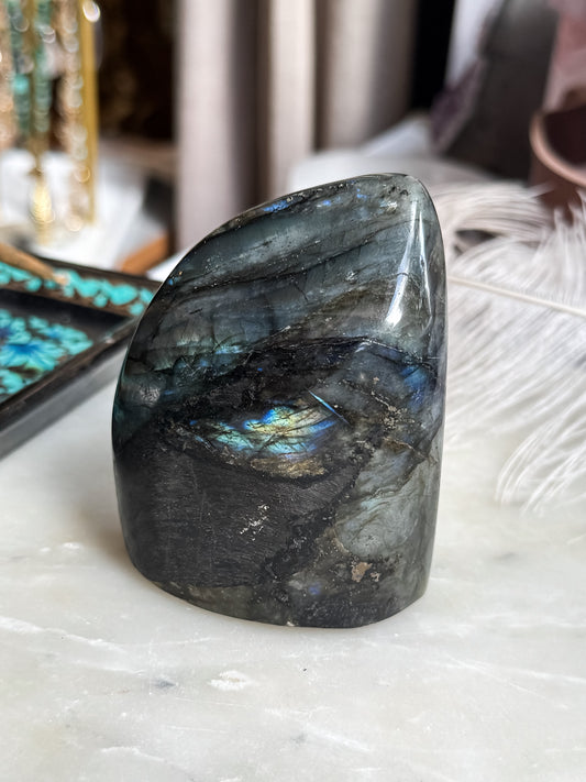 Labradorito kristalas "Apsauga Ir Intuicija"