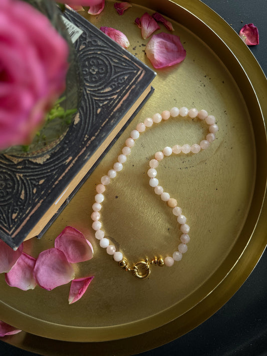 Saulės akmenėlių vėrinys "Spindesys"