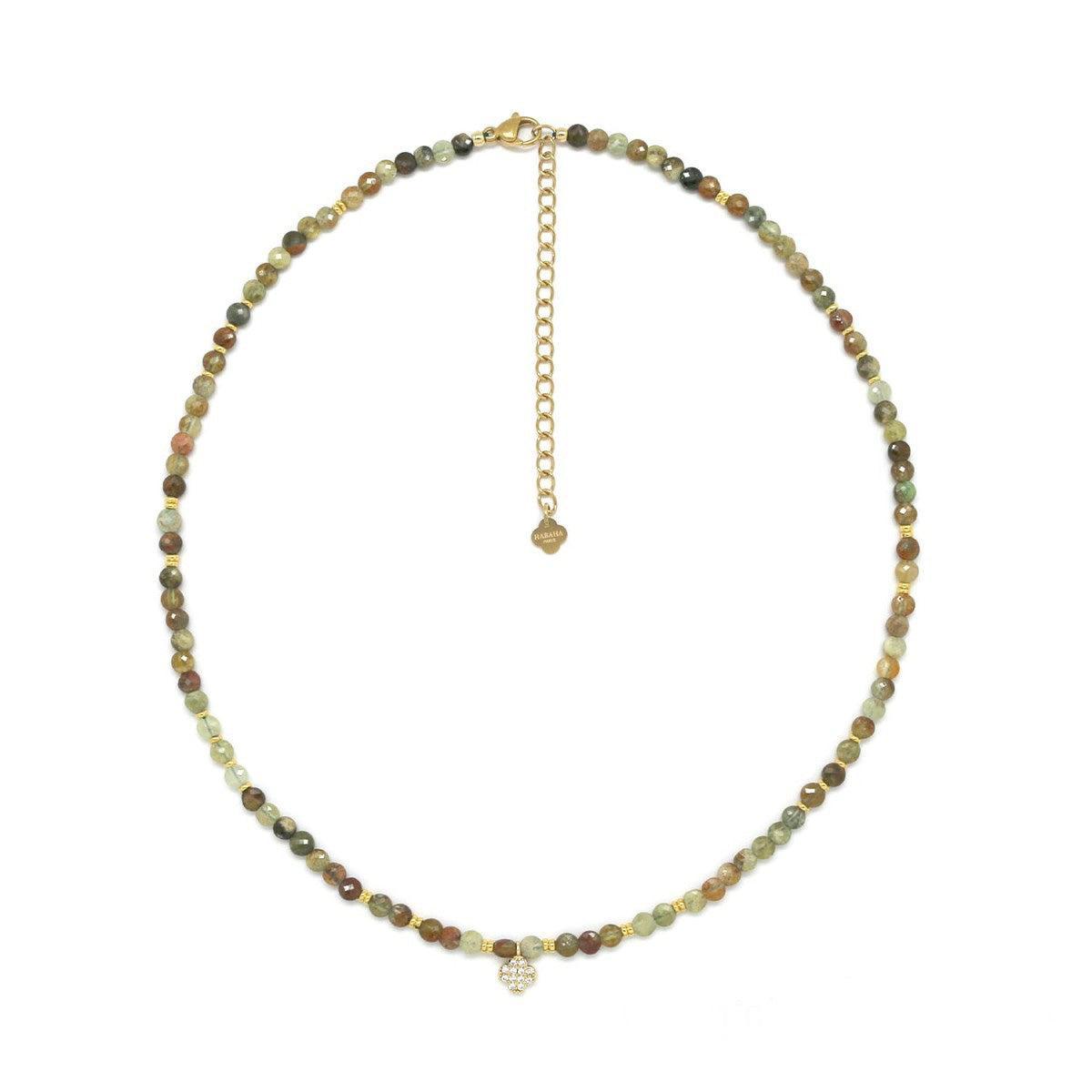 Serpentino kristalų vėrinys