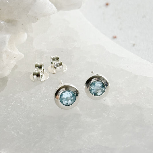 Sidabriniai auskarai su topazo kristalais