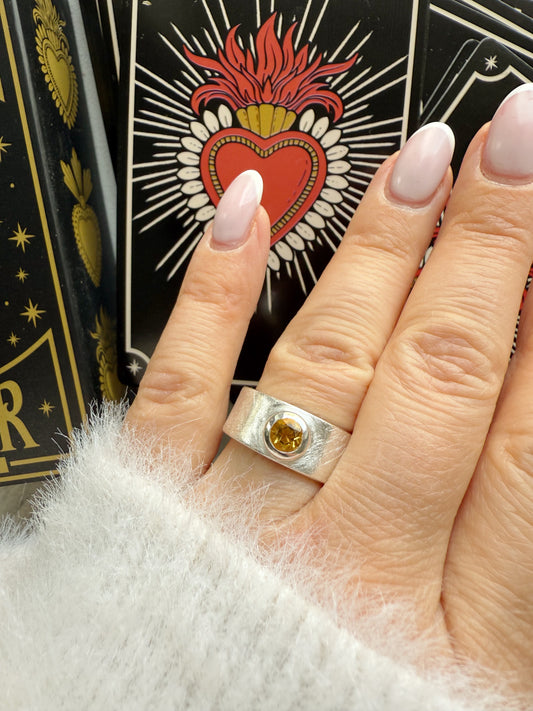 Sidabrinis žiedas su Citrino kristalu