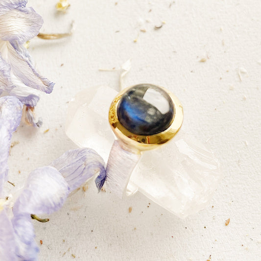 Sidabrinis žiedas su Labradoritu