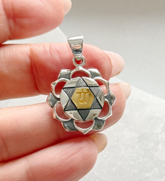 Sidabrinis širdies čakros pakabukas „Meilė“