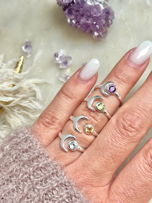 Sidabrinis žiedas “Mėnulio Ametistas”