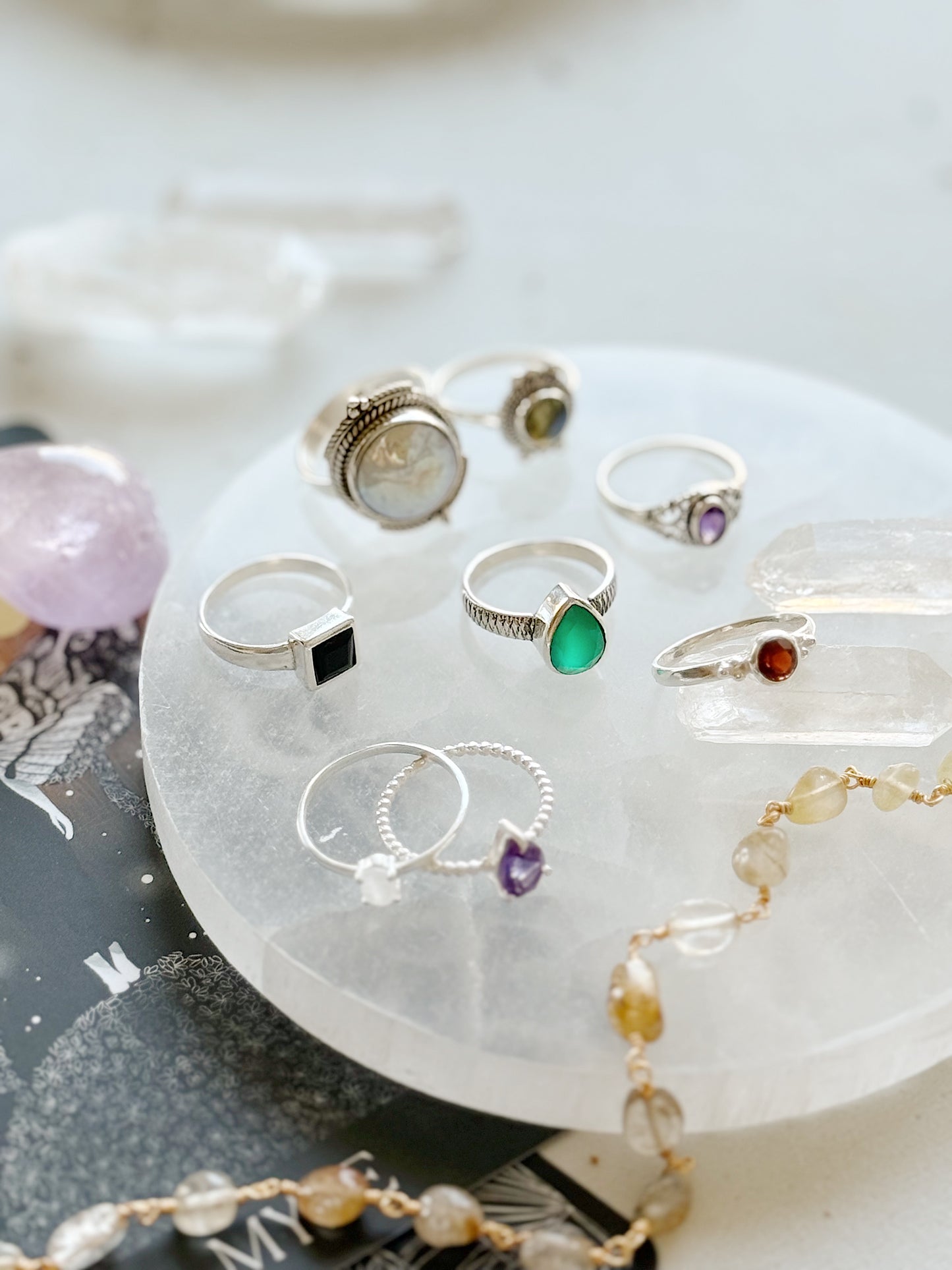 Sidabrinis žiedas "Mėnulio akmuo"