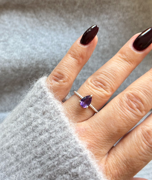 Sidabrinis žiedas su ametistu “Harmonija”