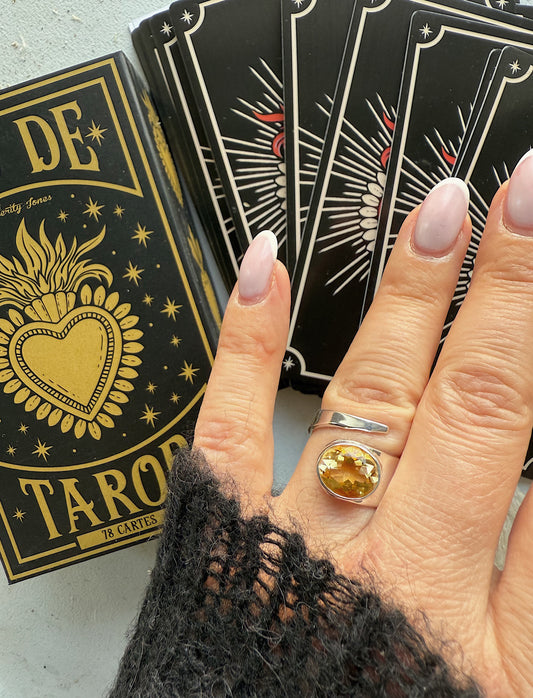 Sidabrinis žiedas su Citrinu