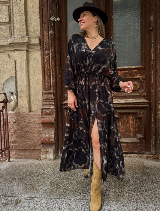 Suknelė “Žemės Deivė”