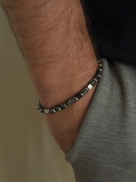 Vyriška onikso ir hematito apyrankė