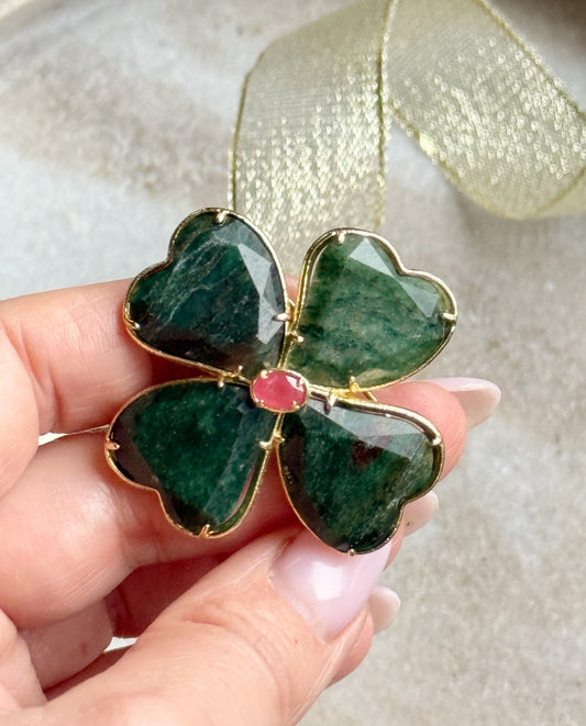 Žaliojo agato sagė "Sėkmės talismanas"