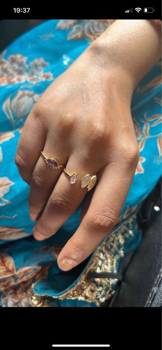 Žiedas su Mėnulio akmeniu