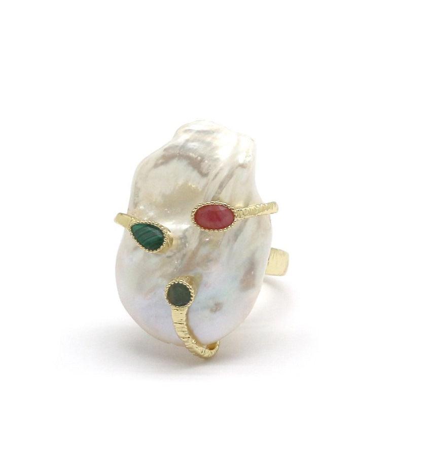 Žiedas su barokiniu perlu