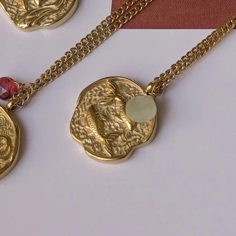 Grandinėlė su akvamarinu "Žuvys"