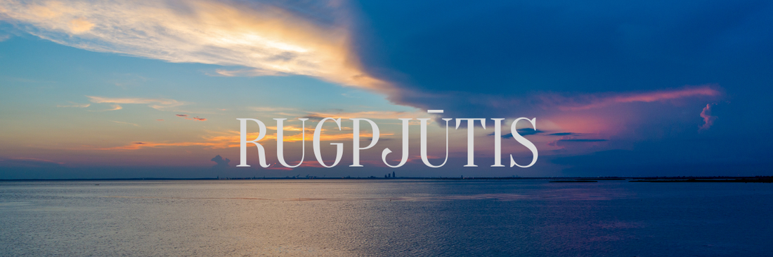 RUGPJŪČIO astrologinis dangus ir užtemimų koridoriaus erdvė