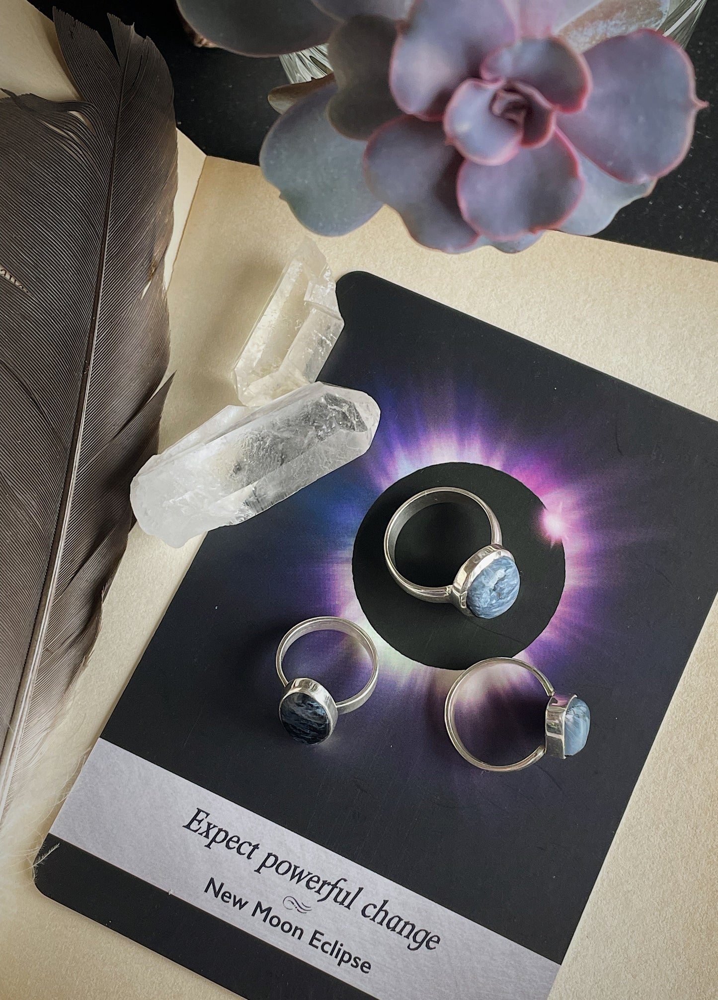 Sidabrinis žiedas su pietersito kristalu