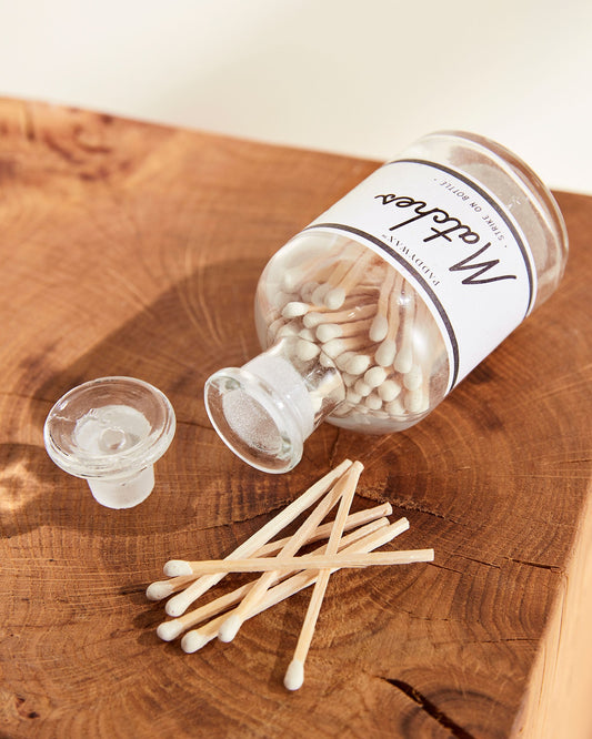 Degtukai stikliniame buteliuke