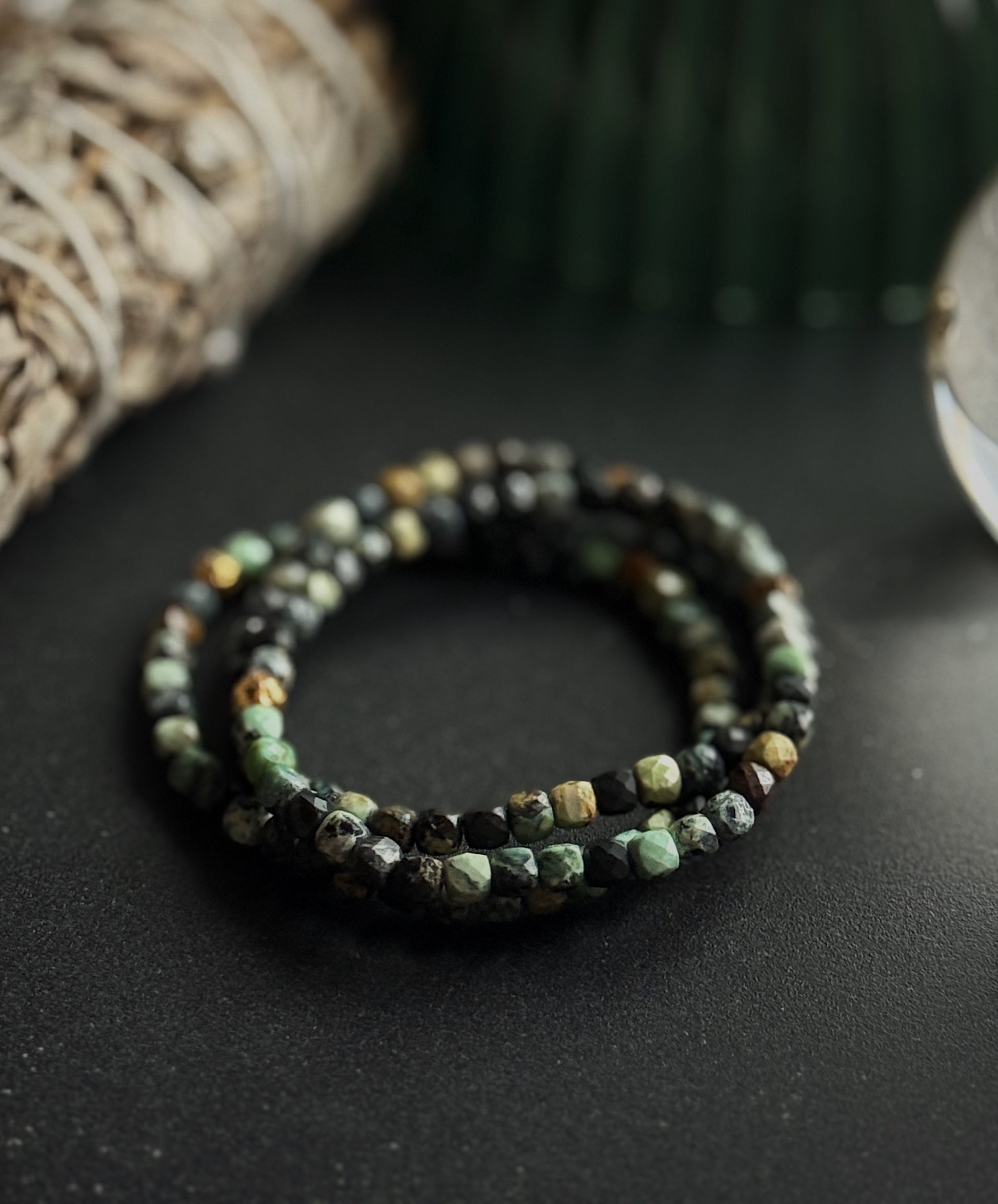 Afrikietiško turkio apyrankė