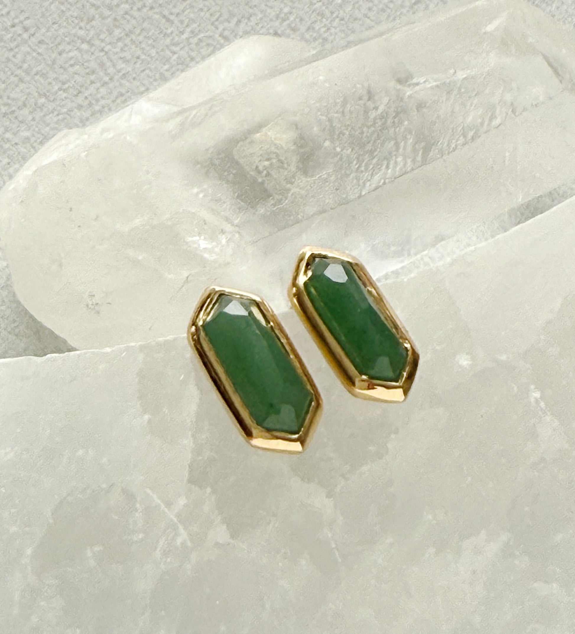 Avantiurino auskarai