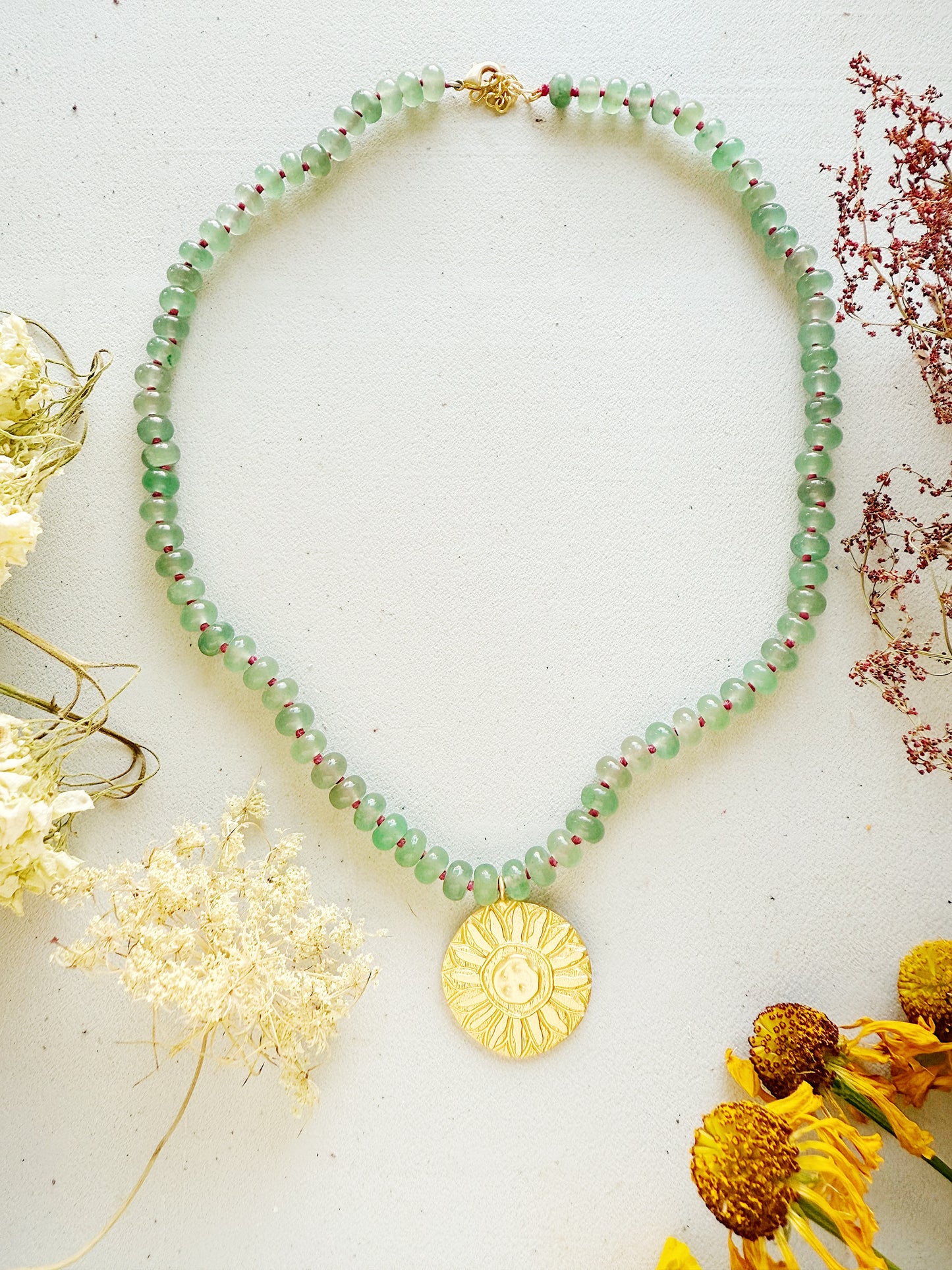 Avantiurino kaklo papuošalas "Saulė"