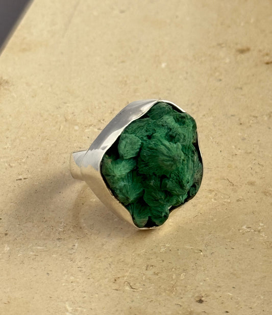 Sidabrinis Žiedas su šilkiniu malachito kristalu / 19 dydis