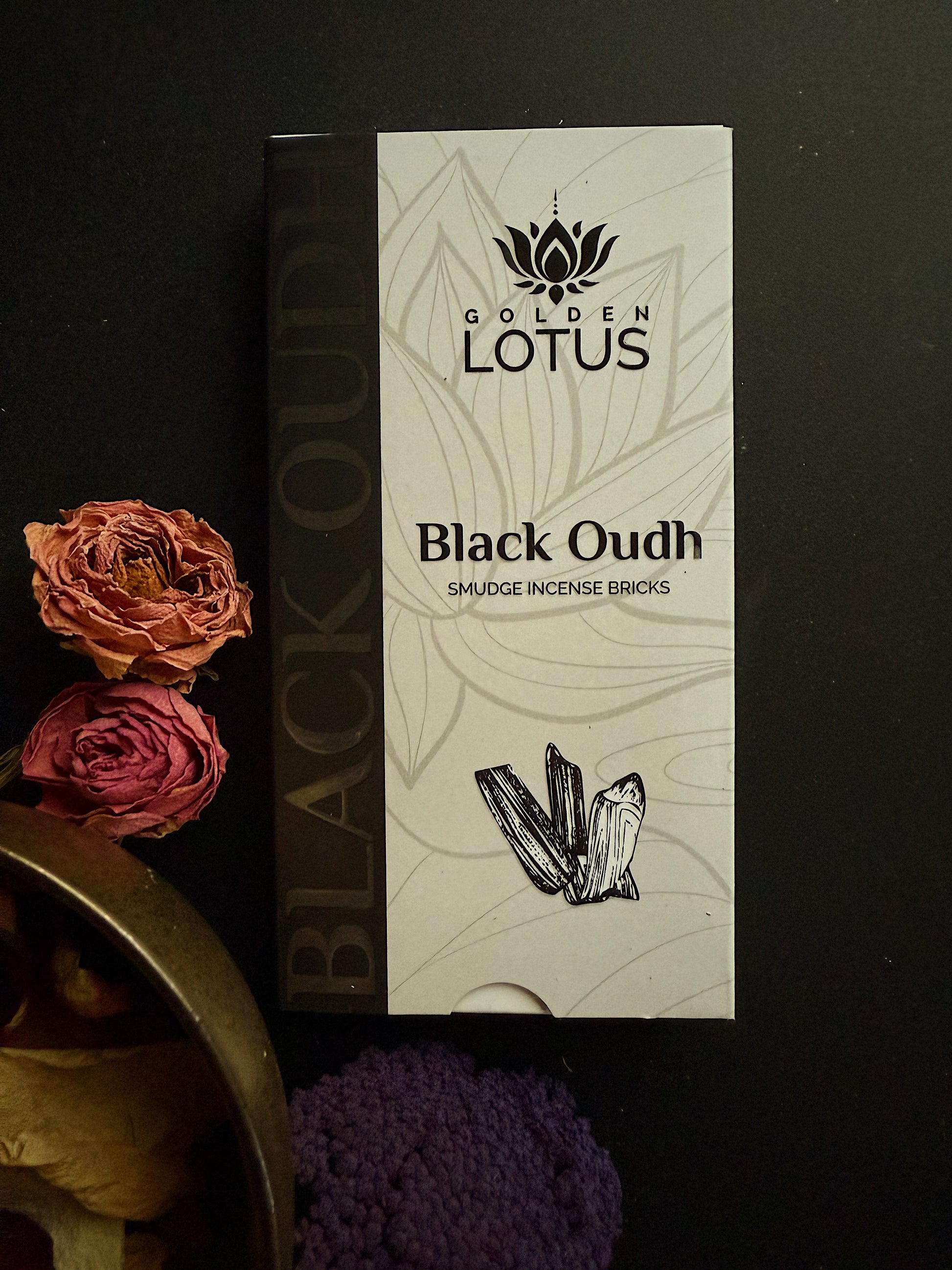 Black Oudh smilkalų plytelės