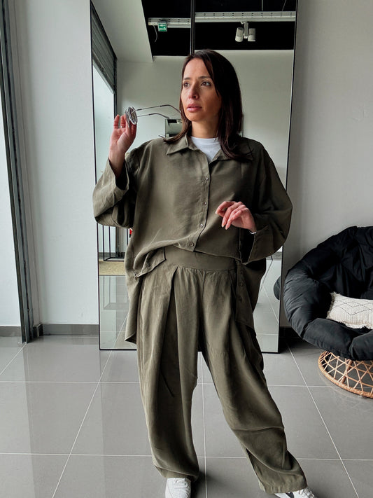 Kelnių ir palaidinės kostiumėlis "Alyvmedžio sapnas"