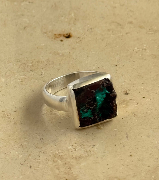 Sidabrinis Žiedas su azurito - malachito kristalu / 19 dydis