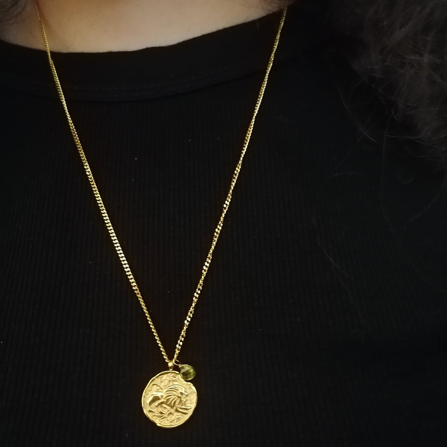 Grandinėlė su peridotu "Liūtas"