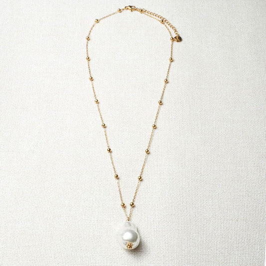 Grandinėlė su perlo pakabuku