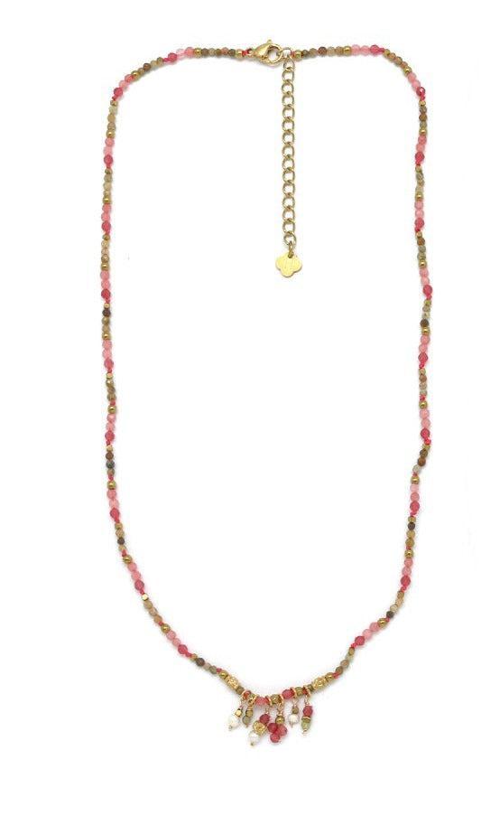 Įvairių kristalų kaklo papuošalas