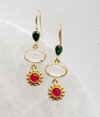 Kalnų krištolo ir karneolio auskarai “Žydėjimas”