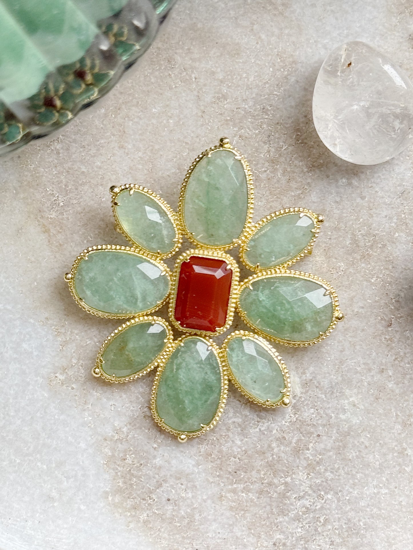 Karneolio ir fluorito sagė "Žiedas"