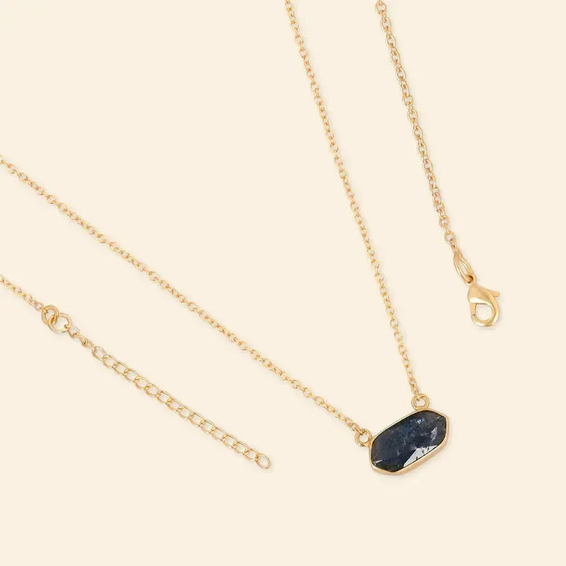 Kianito kaklo papuošalas "Žvaigždžių audra"