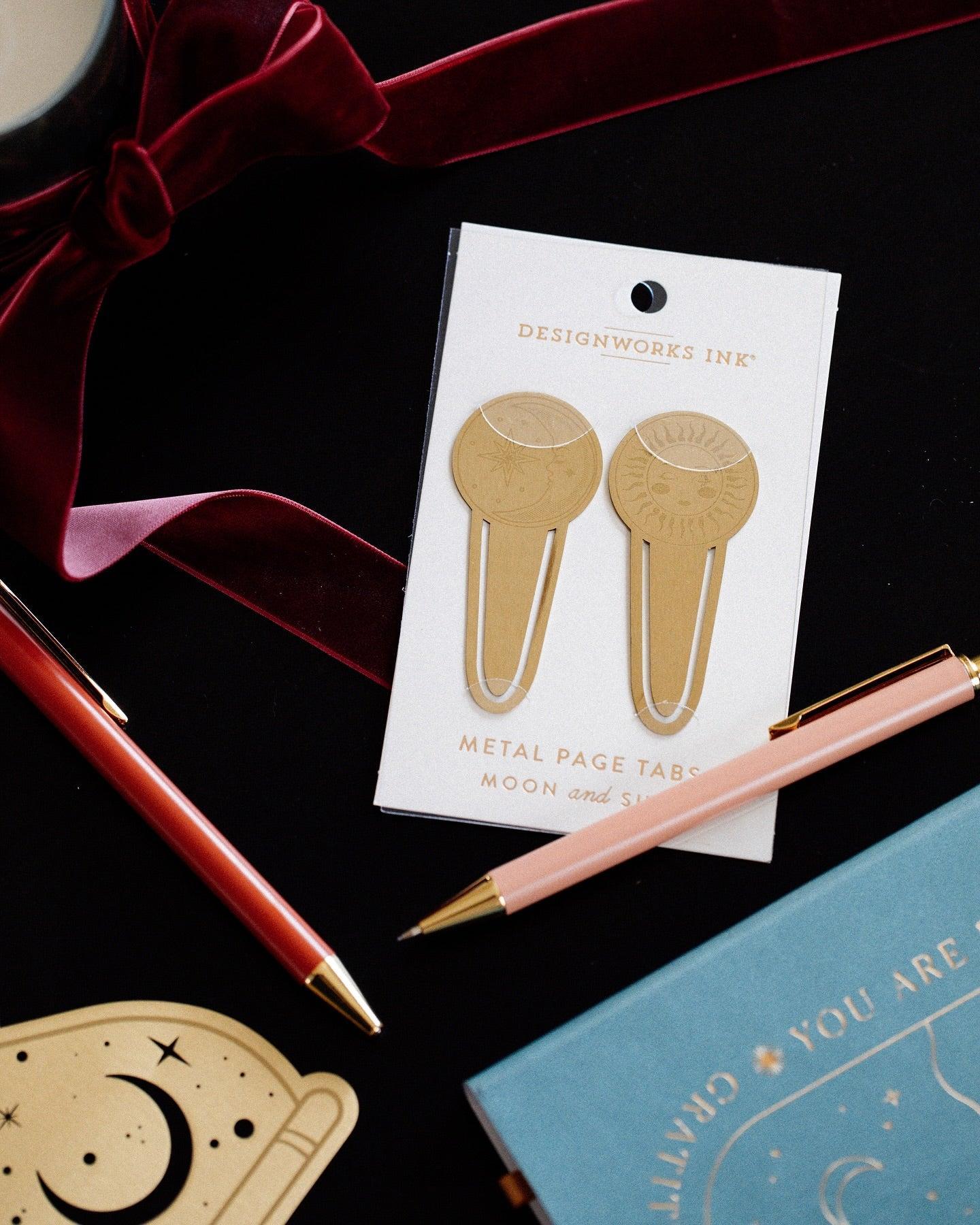 Knygos skirtukai "Saulė ir Mėnulis"