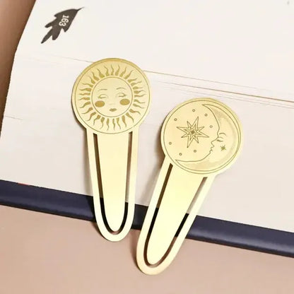 Knygos skirtukai "Saulė ir Mėnulis"