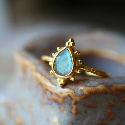 Labradorito Kaklo papuošalo ir žiedo rinkinys “Magiškas”