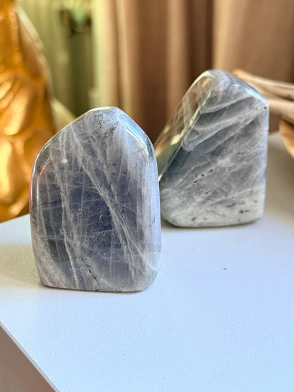 Labradorito kristalas "Apsauga Ir Intuicija"