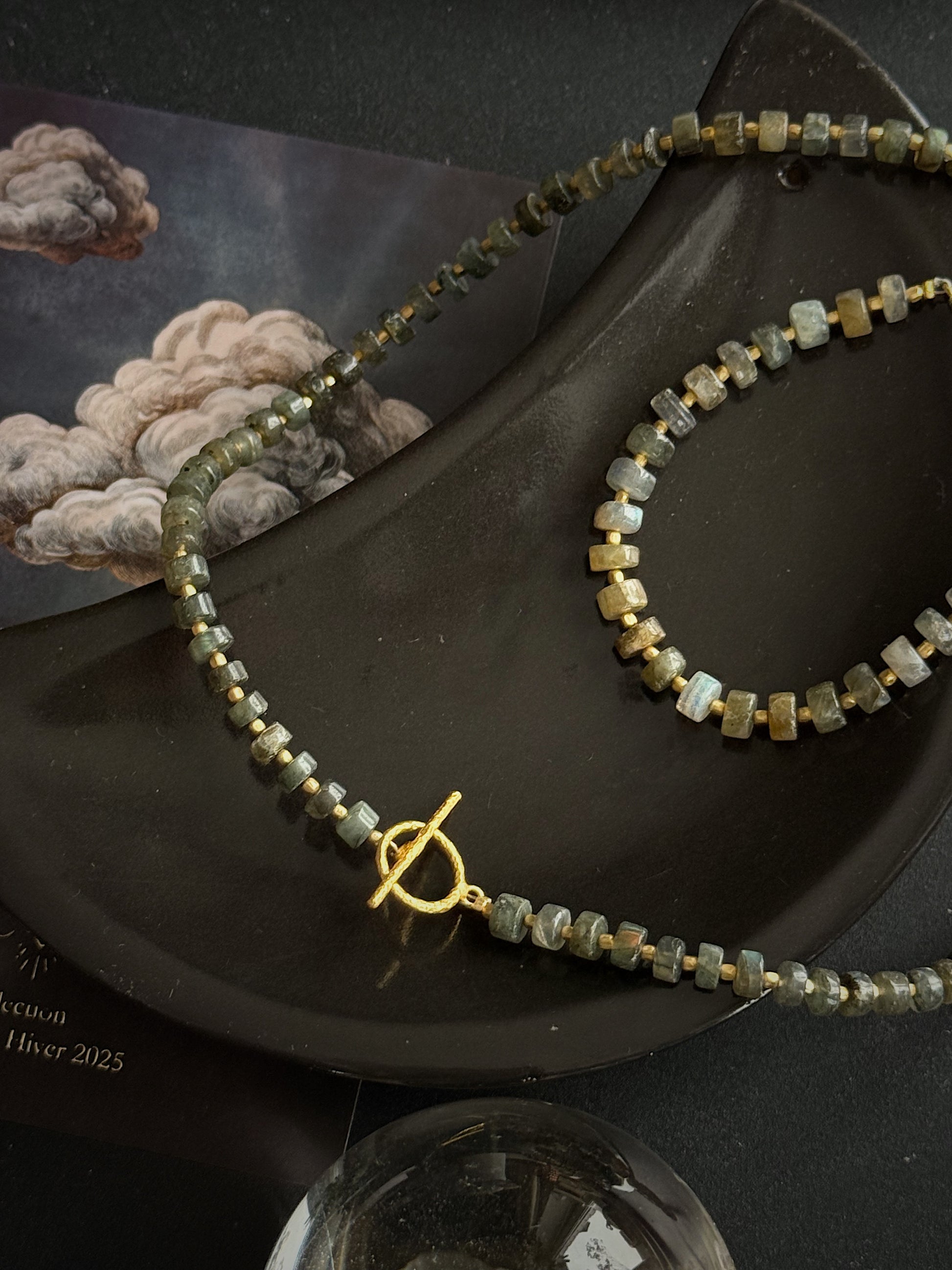 Labradorito vėrinys “Deivė”