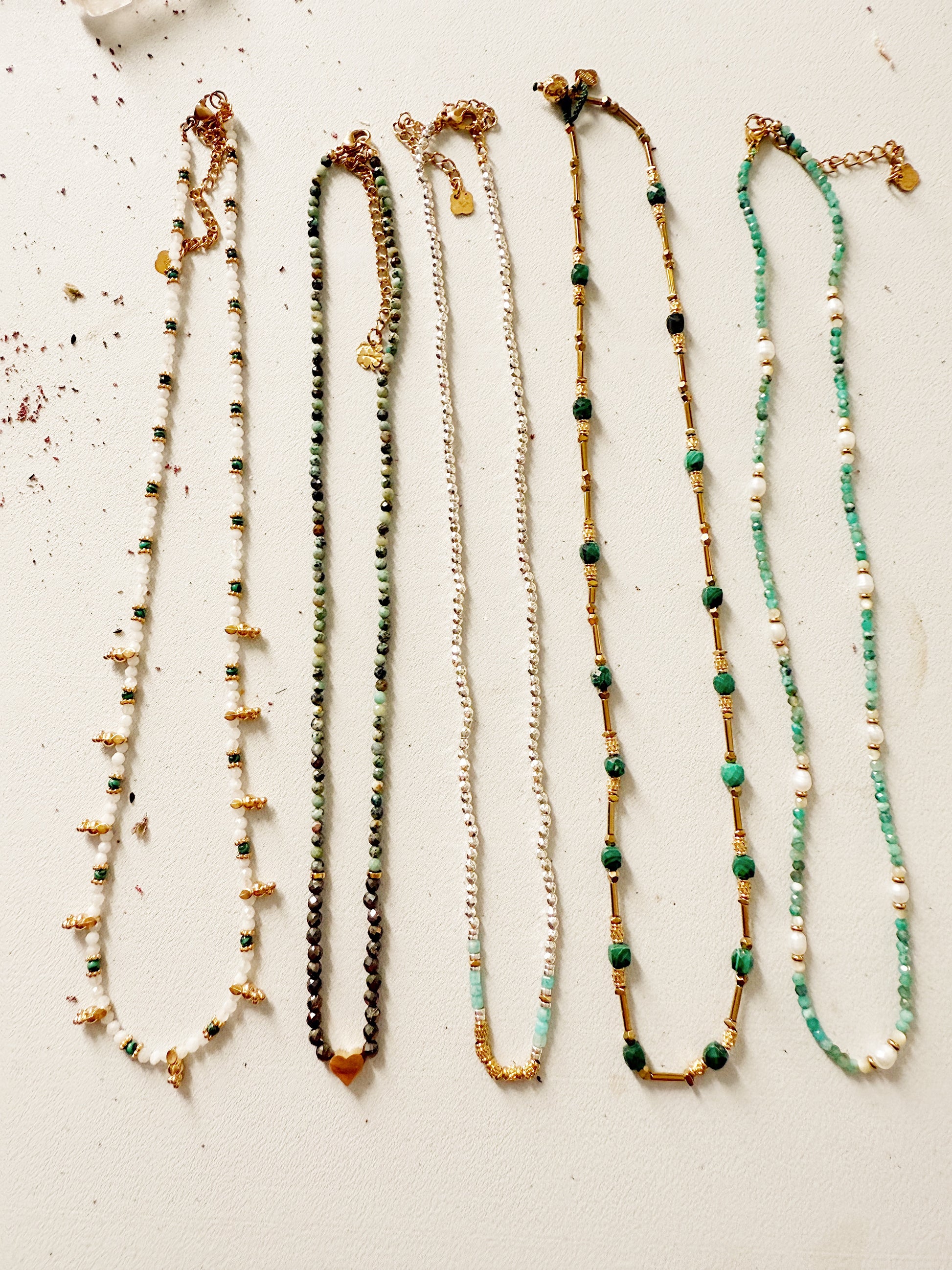 Malachito kaklo papuošalas