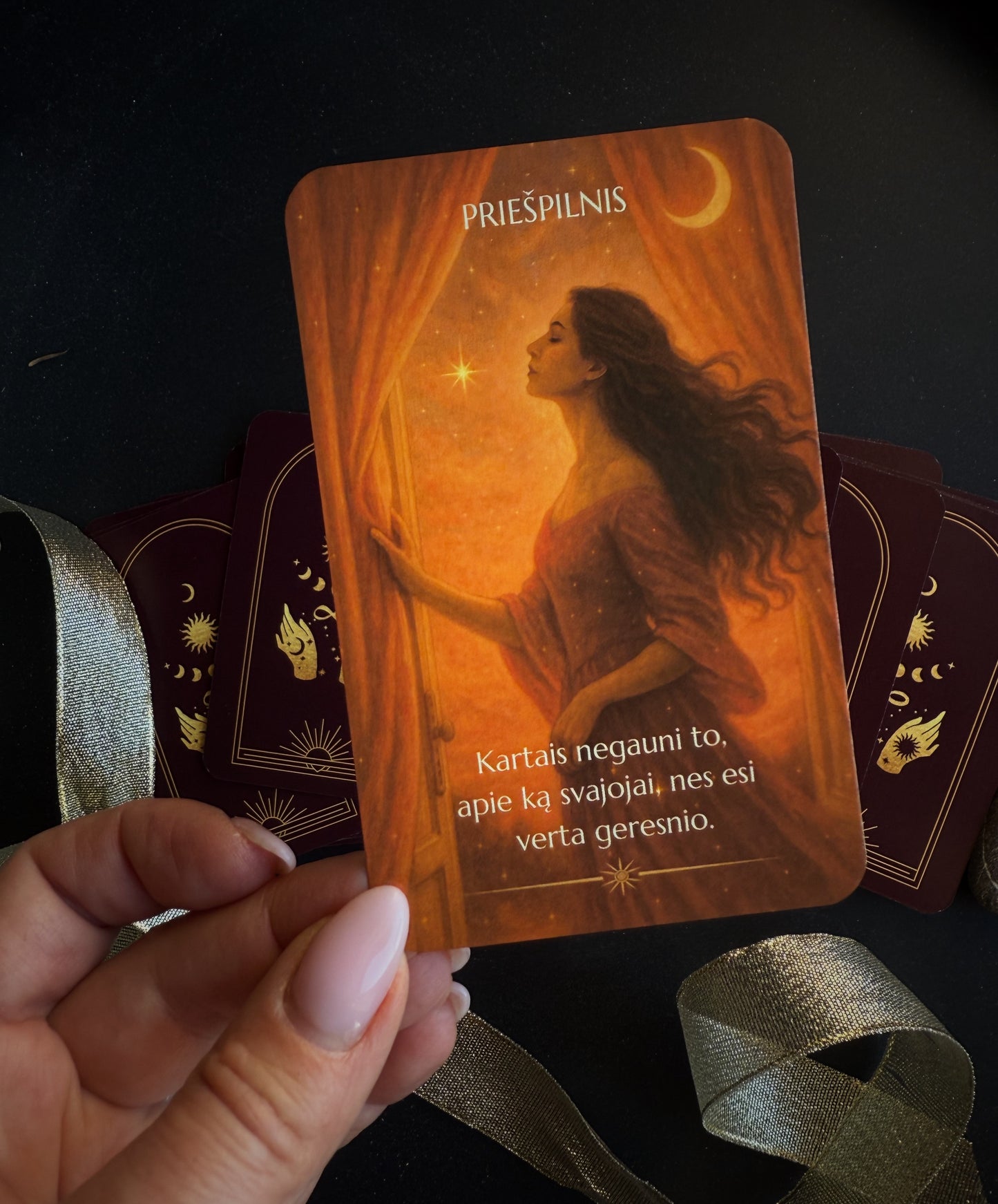 Mėnulio darbo kalendoriaus ir kortų "Mėnulio Magija" rinkinys