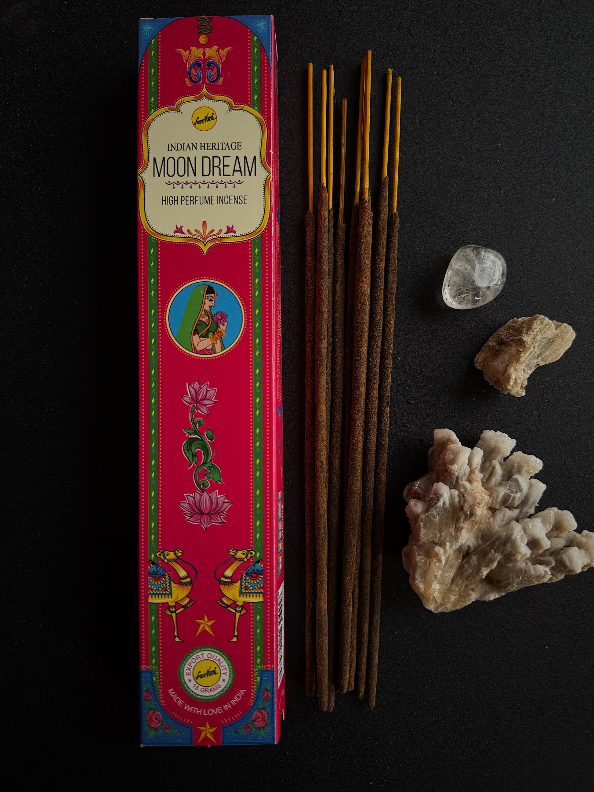 “Moon Dream” smilkalai