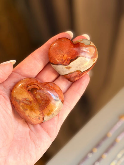 Polichrominio Jaspio kristalas “Širdis”