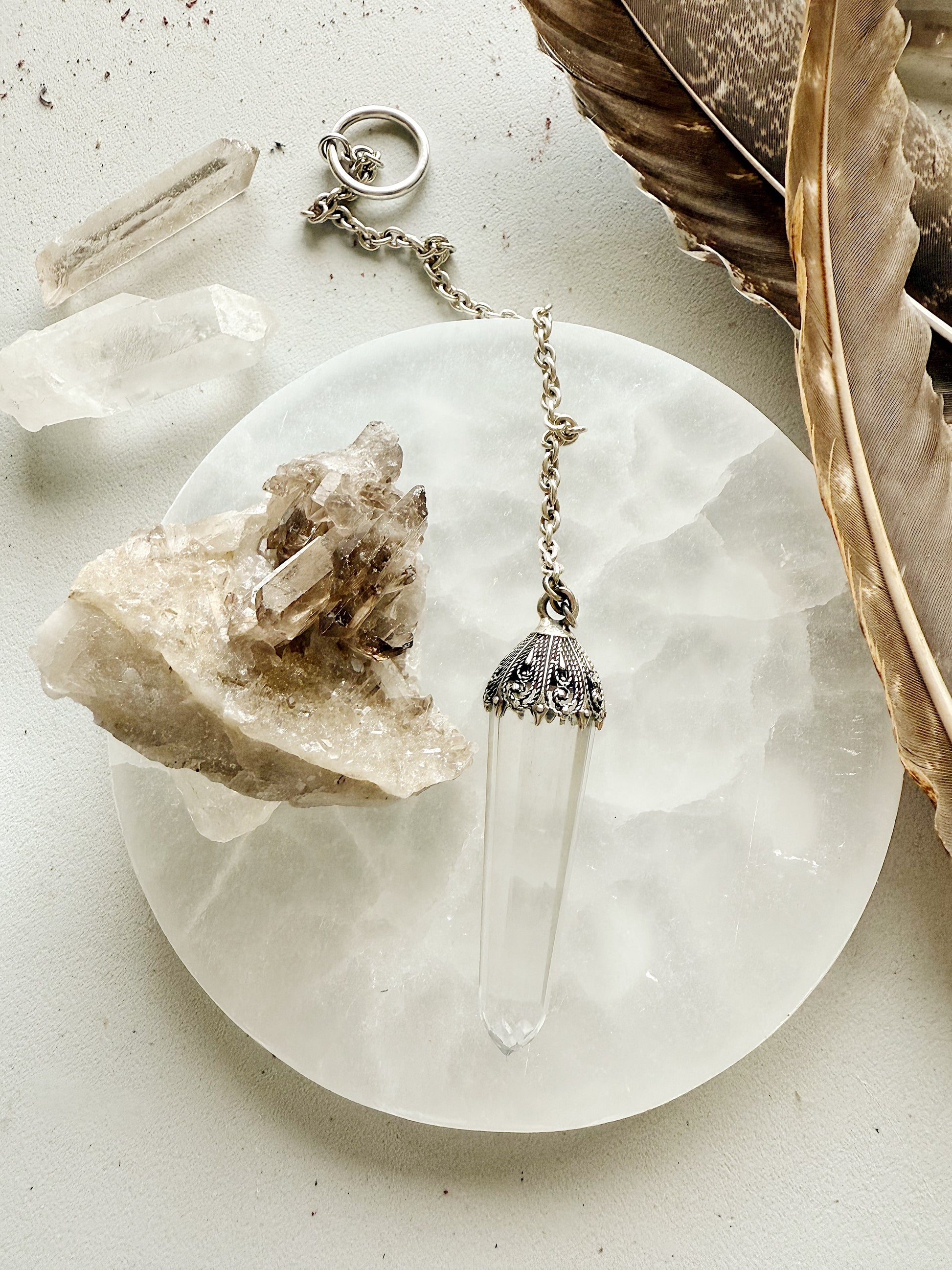 Sidabrinė Kalnų Krištolo Švytuoklė