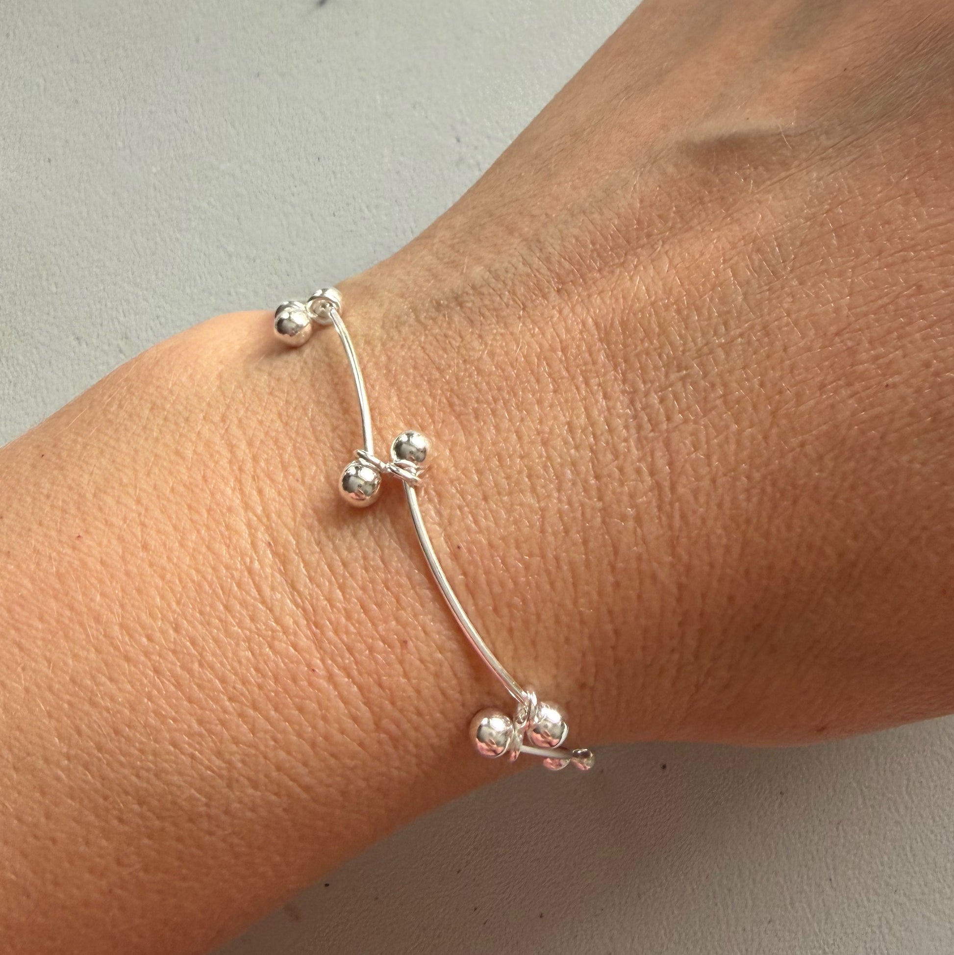 Sidabrinė apyrankė "Likimo gijos", 19 cm